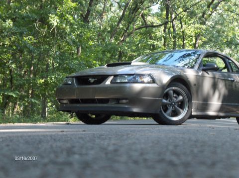 2002 Ford Mustang photo