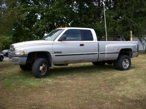1998 Dodge 3500 photo
