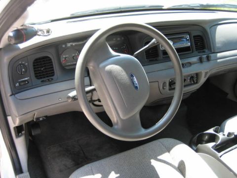 2003 Ford Crown Victoria