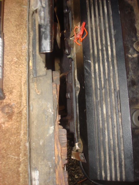 1983 Ford Bronco - Here is the driver side manifold re-installed. i tourqued to 35 fp as the book recomended.