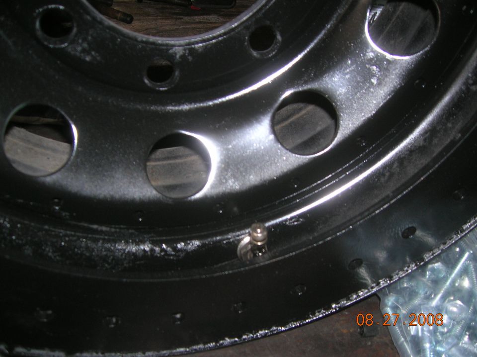 valve stem clearance