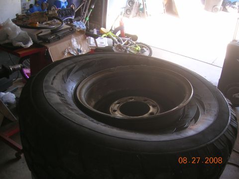 1985 Ford Bronco - inserted rim threw back of tire.
