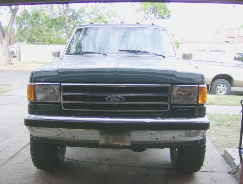1990 Ford Bronco - All back together and everything working. Few minor bugs to still work out.