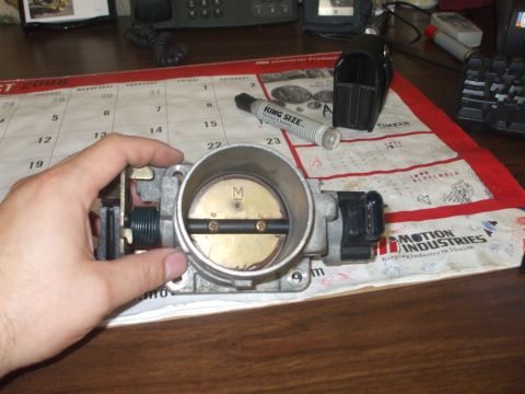 2003 Ford Crown Victoria - Throttle body stock