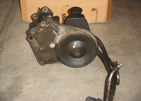 1987 Ford Bronco - Picture of new pump and bracket off ebay; all the way from Alabama.