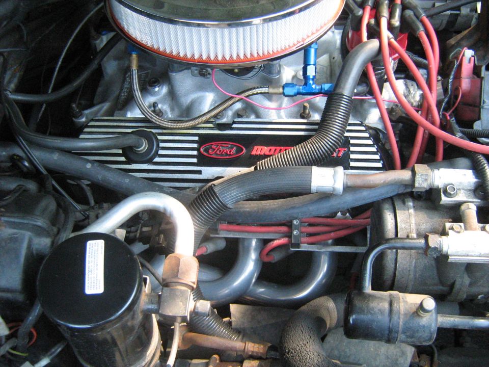 Ford Motorsport valve covers and engine components