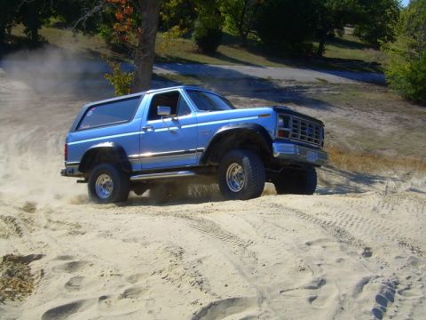 1989 Ford Mustang - hill climb