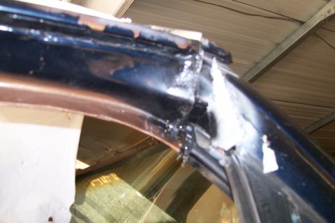 1988 Ford Bronco - Time to cut the rest of the roof out.
