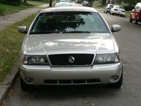 2004 Mercury Marauder - The driving lights and blacked out headlights make the Marauder look much more menacing!