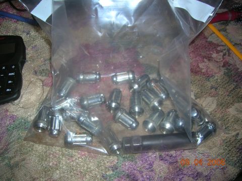 1985 Ford Bronco - COMPLETE SET OF 24.