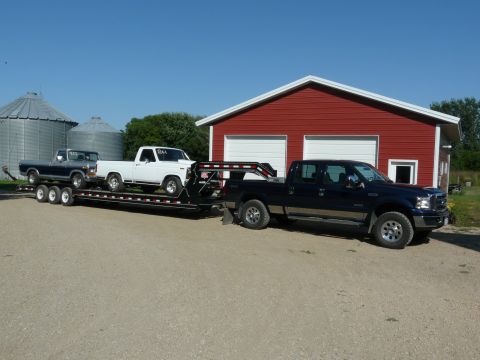 1994 Ford F-150 - After a good day of racing, the two 335 engine series powered trucks arrive safely at home.