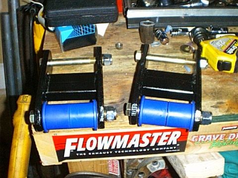 1995 Ford Bronco - These shackles are key to the installation. They are about one inch longer that ORU's design plus the 2" square center support is beefier.…