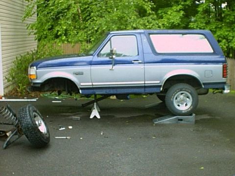 1995 Ford Bronco - Getting there! Ready to roll under the big dog!