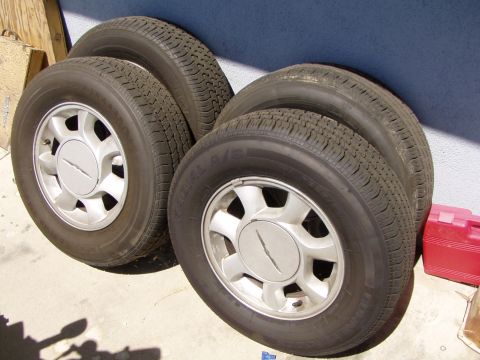 1995 Ford Thunderbird - Original tires of '95 Thunderbird, Turbine Style