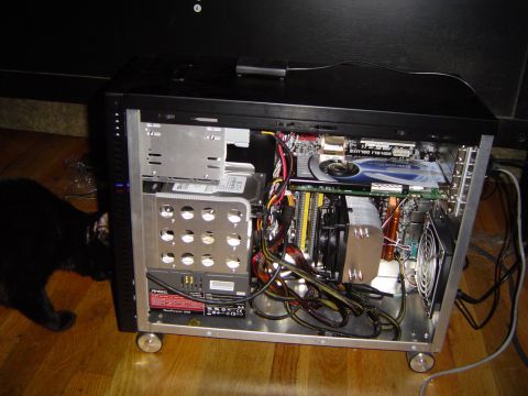 1989 Ford Bronco - AMD Athalon x2 AM2 Asus M2N SLI Deluxe MB 4 gig ram 250g WD SATA HD 8800 GT OC Lian-Li A05 Case