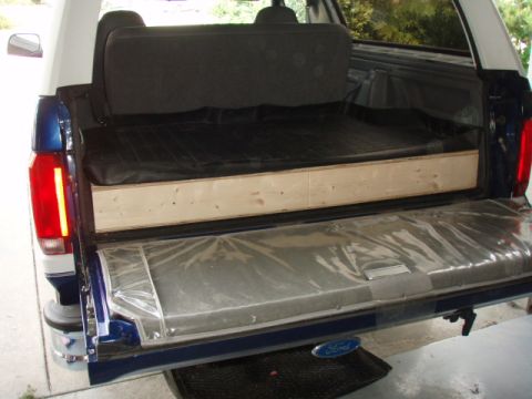 1996 Ford Bronco - This allows for storage under a false floor, so when the top is off, preying eyes won't see anything in plain sight.