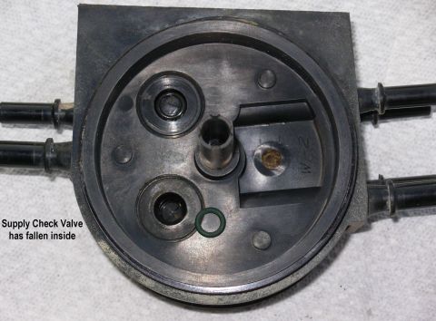 1983 Ford Bronco - Dual Function Reservoir Check Valve The check valves are glued into the reservoir body and should not be removed. If the supply check valve…
