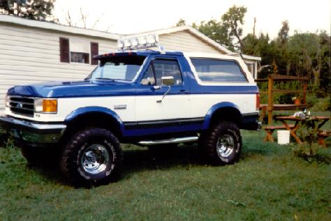 1990 Ford Bronco photo