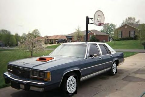 1988 Ford Crown Victoria - Just a little picture I made in MS Paint in like 2 minutes to show my friend kind of what I'm goin for with the car.