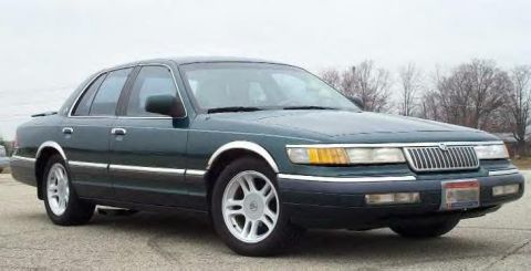 1988 Ford Crown Victoria - 1993 Mercury Grand Marquis (love the sidepipes)