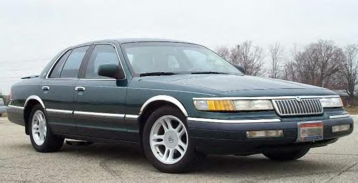 1993 Mercury Grand Marquis (love the sidepipes)