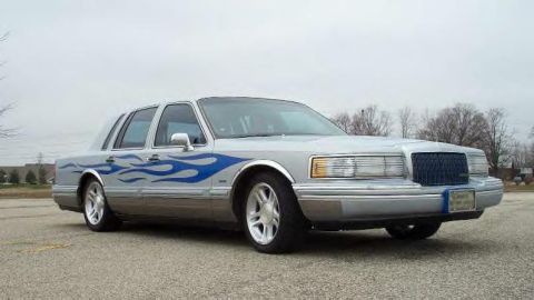 1988 Ford Crown Victoria - Don's hot rod Lincoln Towncar