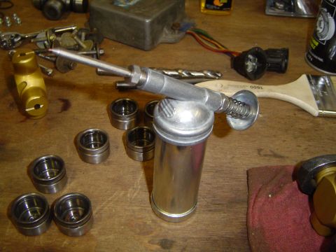 1978 Ford Bronco - Put together the grease gun