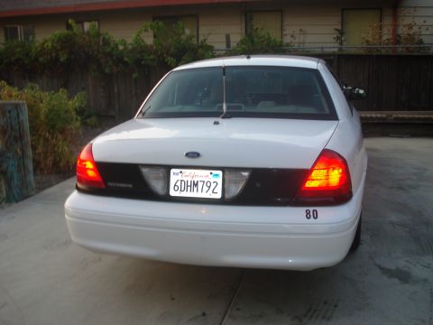 2003 Ford Crown Victoria photo