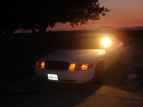 2003 Ford Crown Victoria photo