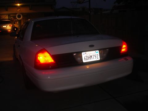 2003 Ford Crown Victoria photo