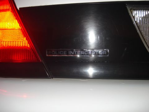 2003 Ford Crown Victoria photo