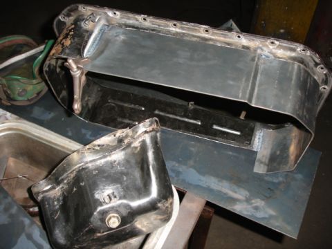 1980 Ford Bronco - New oil pan....2 1/2 gallons....and deep rear sump