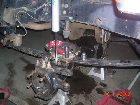 1985 Ford Bronco - passenger side knuckle back on.