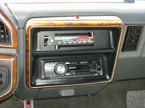 1989 Ford Bronco photo
