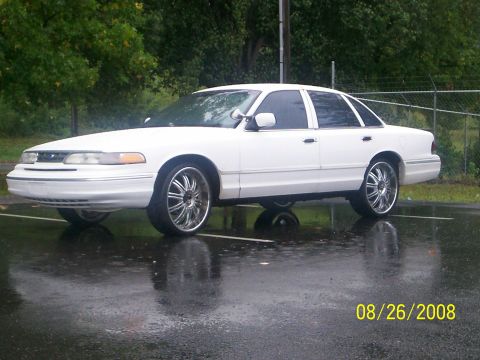 1995 Ford Crown Victoria - rain rain go away