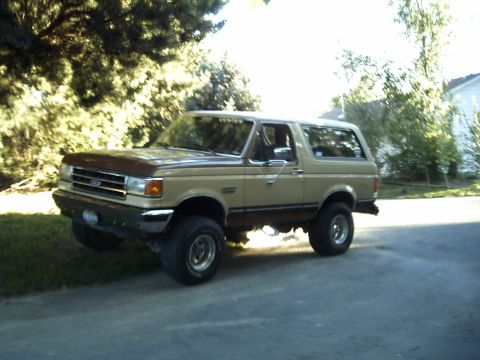 1990 Ford Bronco photo