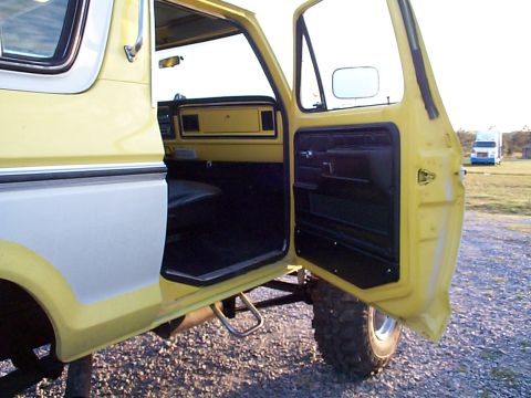 1978 Ford Bronco - Passenger door.