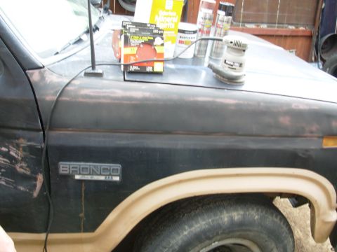 1983 Ford Bronco - Just to see how difficult it is & how the spray cans turn out, I scuffed the fender that I plan to replace.