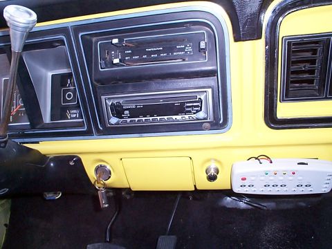 1978 Ford Bronco - Kenwood KDC-119.