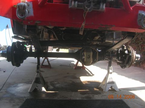 1985 Ford Bronco - front shot of complete axle