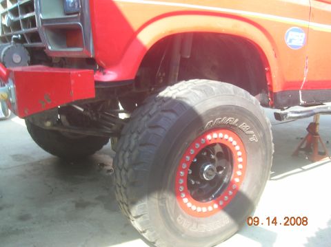 1985 Ford Bronco - lt frt shot