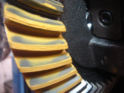 1972 Ford Bronco - Close-up of differential gears showing a wear pattern.