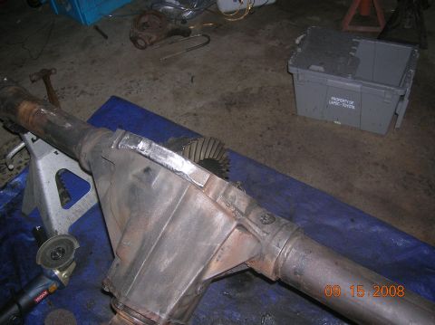 1985 Ford Bronco - trimming the bottom of the 14 bolt.