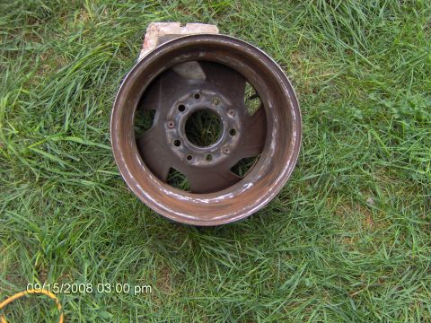 1987 Ford Bronco - inside of rim before cleaning rust off