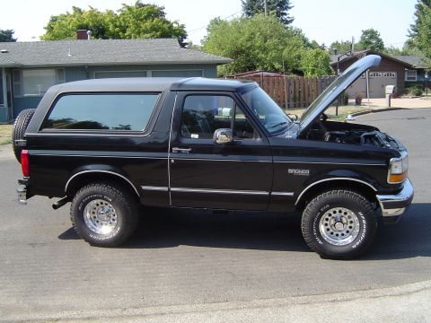 1989 Ford Bronco - Pretty clean truck
