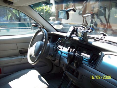 2003 Ford Crown Victoria photo