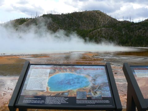 2006 Ford E350 - Grand Prismatic Spring in Yellowstone Park