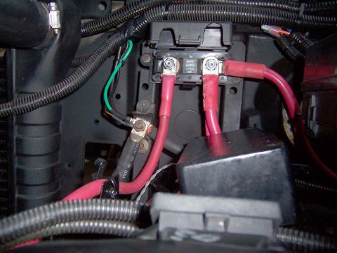 1983 Ford Bronco - The battery ground and 12V connections to the truck.