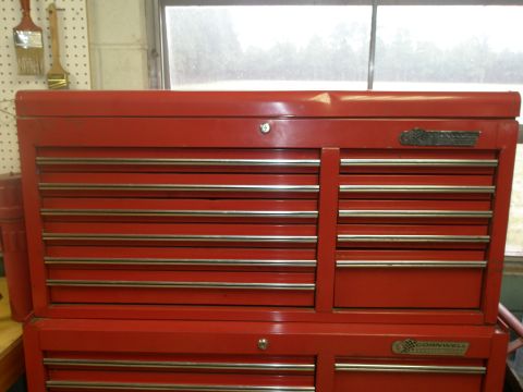 2007 Ford Bronco - A red tool chest with many drawers is shown, a Cornwell Tools badge and Supermotors.net branding.