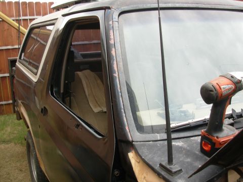 1983 Ford Bronco - After a little massaging, the door fits even better. For door alignment, see this post: http://www.fourdoorbronco.com/board/showthread.php?…